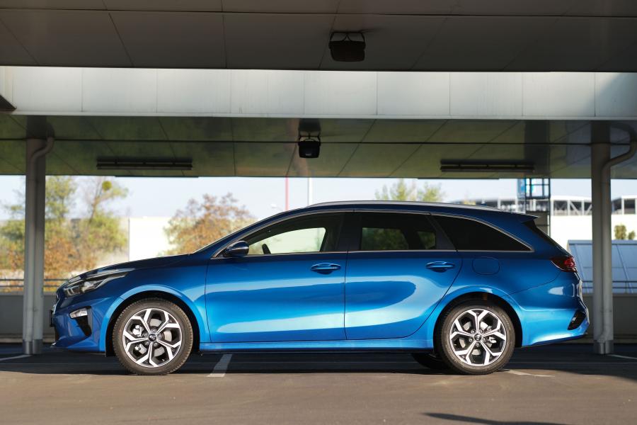  Kia Ceed Sportswagon 2018 года  (WW) (фото 11 из 47)